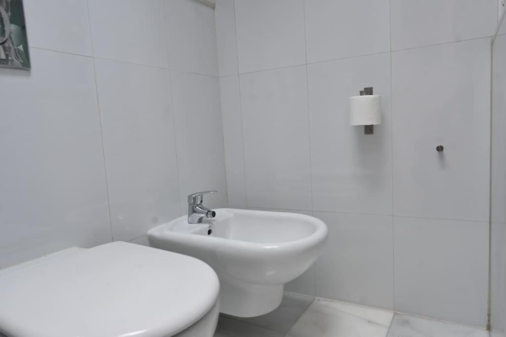 For You Rentals Apartamento Temporal Con Encanto A Pocos Metros Del Sol Myr13 Madrid Exterior foto